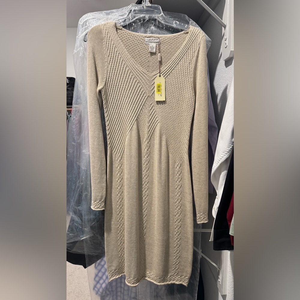 Chic Beige Long Sleeve Knit Dress